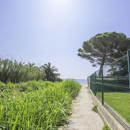 Les Pescadieres Ле-Лаванду