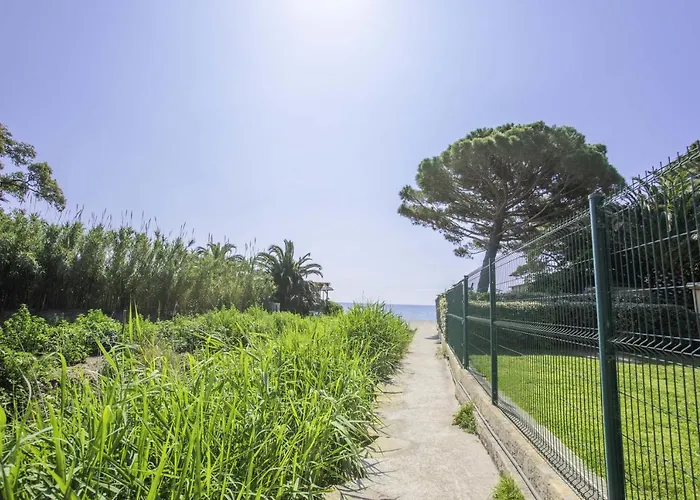 Les Pescadieres Ле-Лаванду